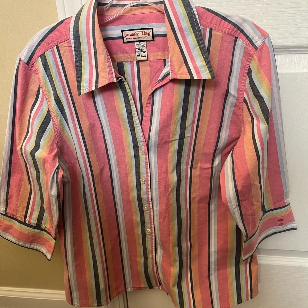 JAMAICA BAY SIZE XL LADIES SHIRT MULTI-COLORED VERTICAL STRIPES